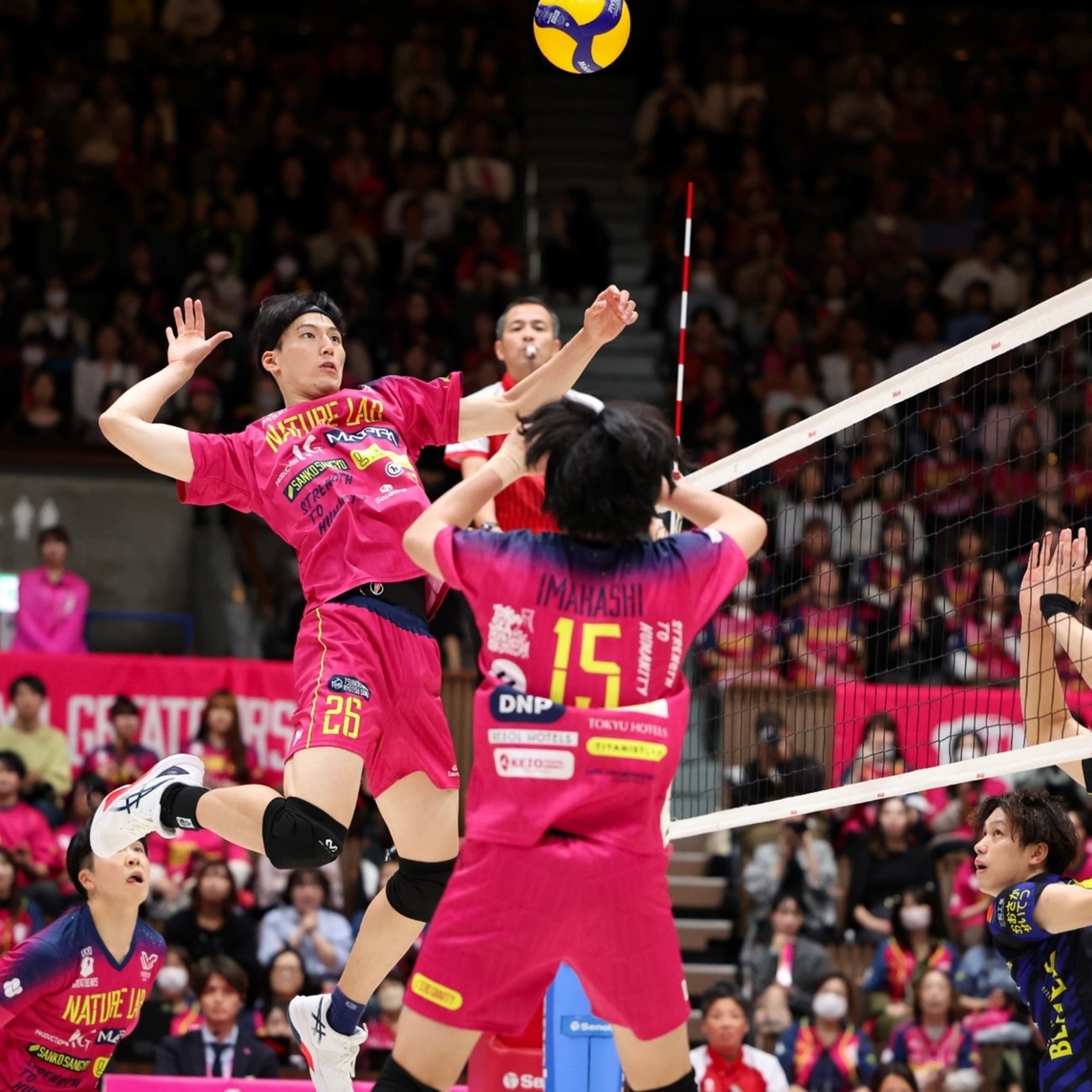 火箭四连胜探花表现突出