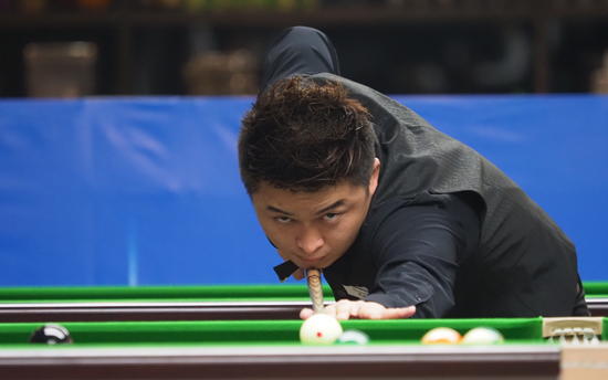 游泳事业的 游泳事业的